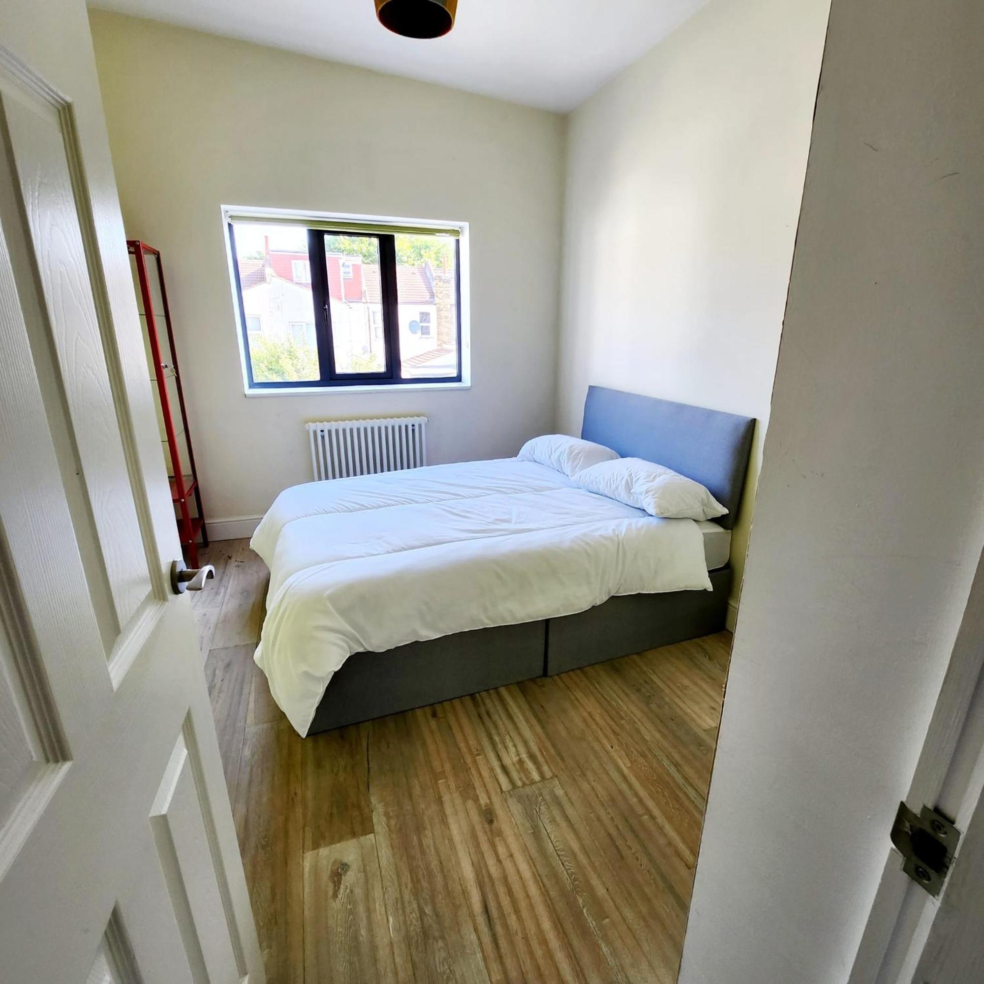 Contemporary 3 Bed House With Spacious Garden Close To Stratford & Canary Wharf Londra Oda fotoğraf
